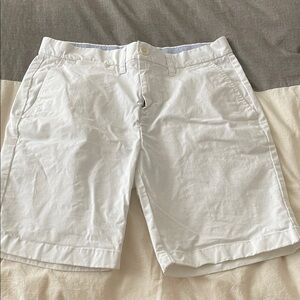 Tommy Hilfiger white chino shorts